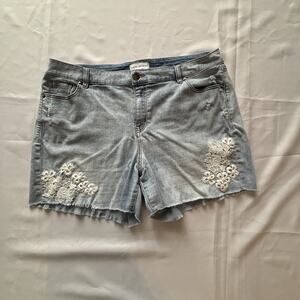 Lane Bryant Floral Shorts Size 16
